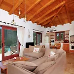 Villa Phos - Boutique Stone And Wood Sanctuary With Private Pool Near *