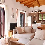 Villa Phos - Boutique Stone And Wood Sanctuary With Private Pool Near