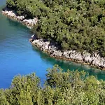 Villa Phos - Boutique Stone And Wood Sanctuary With Private Pool Near