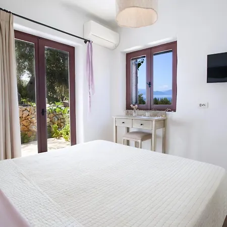 Amapola Boutique With Sea Access - Phos סיבוטה
