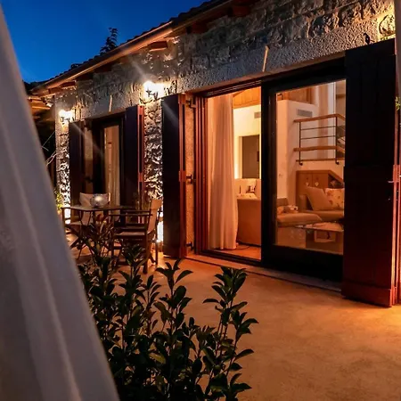 Amapola Boutique With Sea Access - Phos *