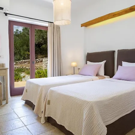 Amapola Boutique With Sea Access - Phos סיבוטה