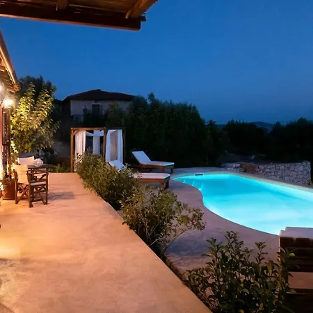 וילה Amapola Boutique With Sea Access - Phos