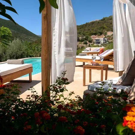 Amapola Boutique With Sea Access - Phos *