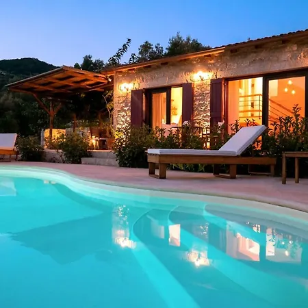Villa Villa Phos - Boutique Stone And Wood Sanctuary With Private Pool Near Sivota *