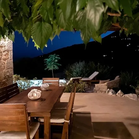 Phos - Boutique Stone And Wood Sanctuary With Private Pool Near *