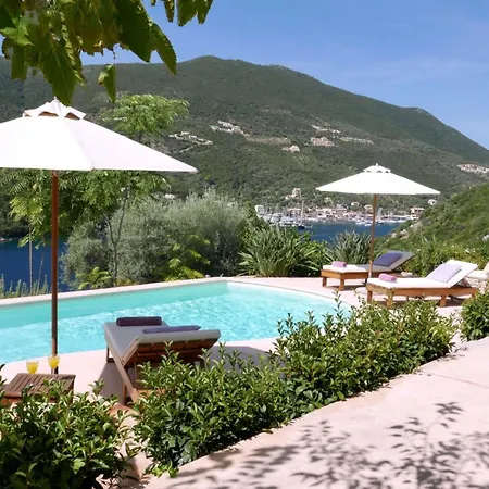 Phos Stone And Wood Sanctuary With Private Pool Near Villa