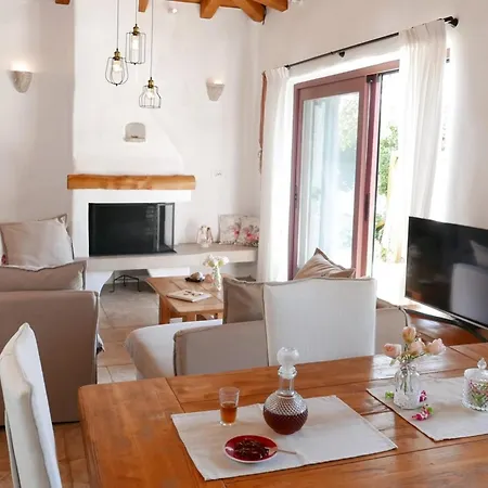 Phos - Boutique Stone And Wood Sanctuary With Private Pool Near
