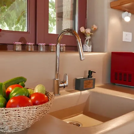 Phos Stone And Wood Sanctuary With Private Pool Near Szívota