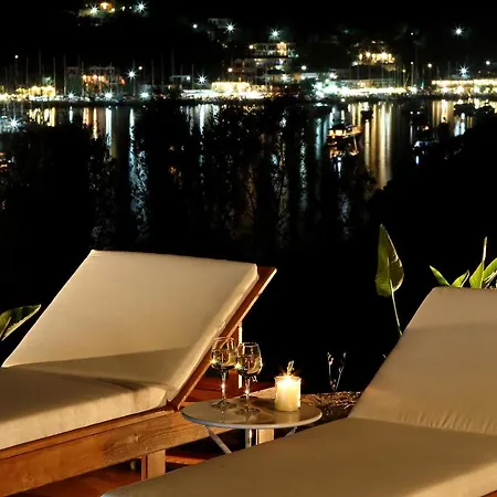 Amapola Boutique With Sea Access - Phos