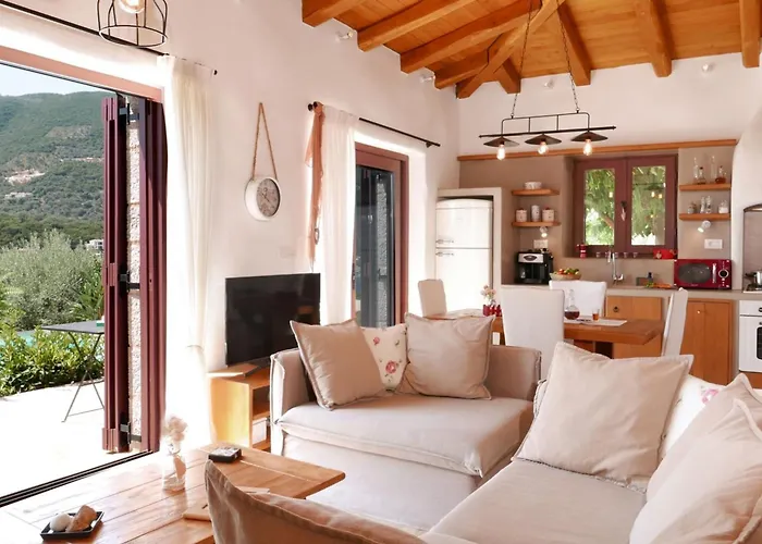 Villa Villa Phos - Boutique Stone And Wood Sanctuary With Private Pool Near Sivota